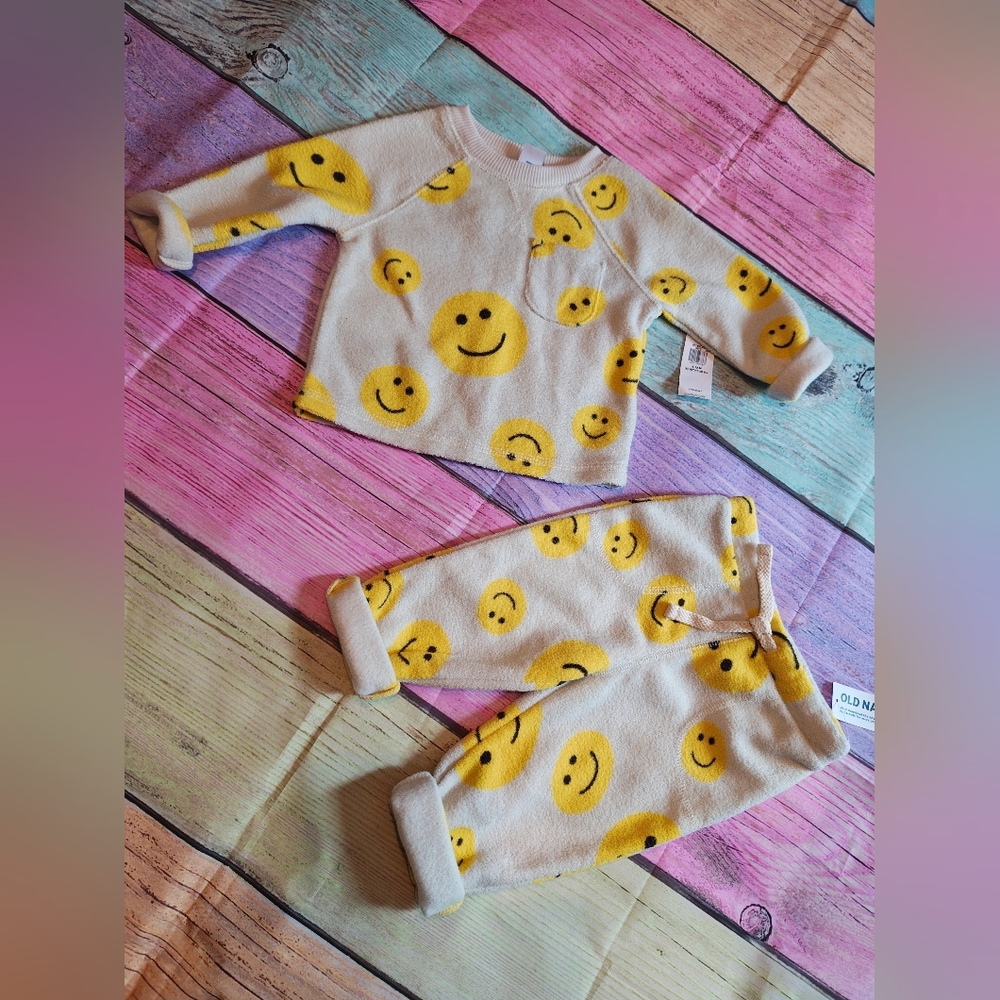 Old Navy 6-12m Smiley Face Set #0403